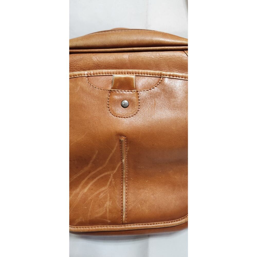 Claire Chase Manbag Saddle Tan Leather Crossbody Strap Beautiful Patina - Picture 2 of 11